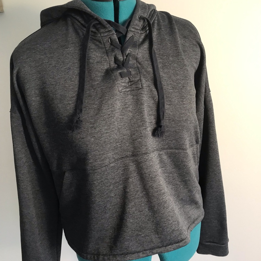 Under Armour grey sweatshirt